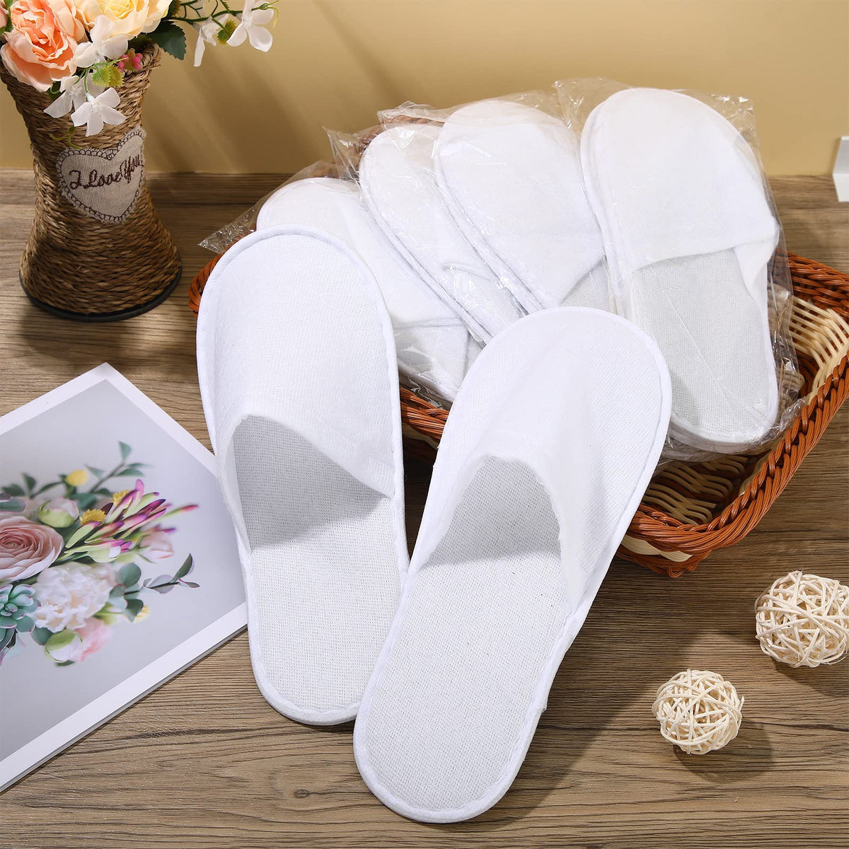 Jecery one-size-fits-most disposable slippers fit most guests comfortably.