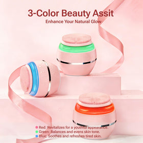 Jellystar travel-ready silicone brush with protective dust cover.