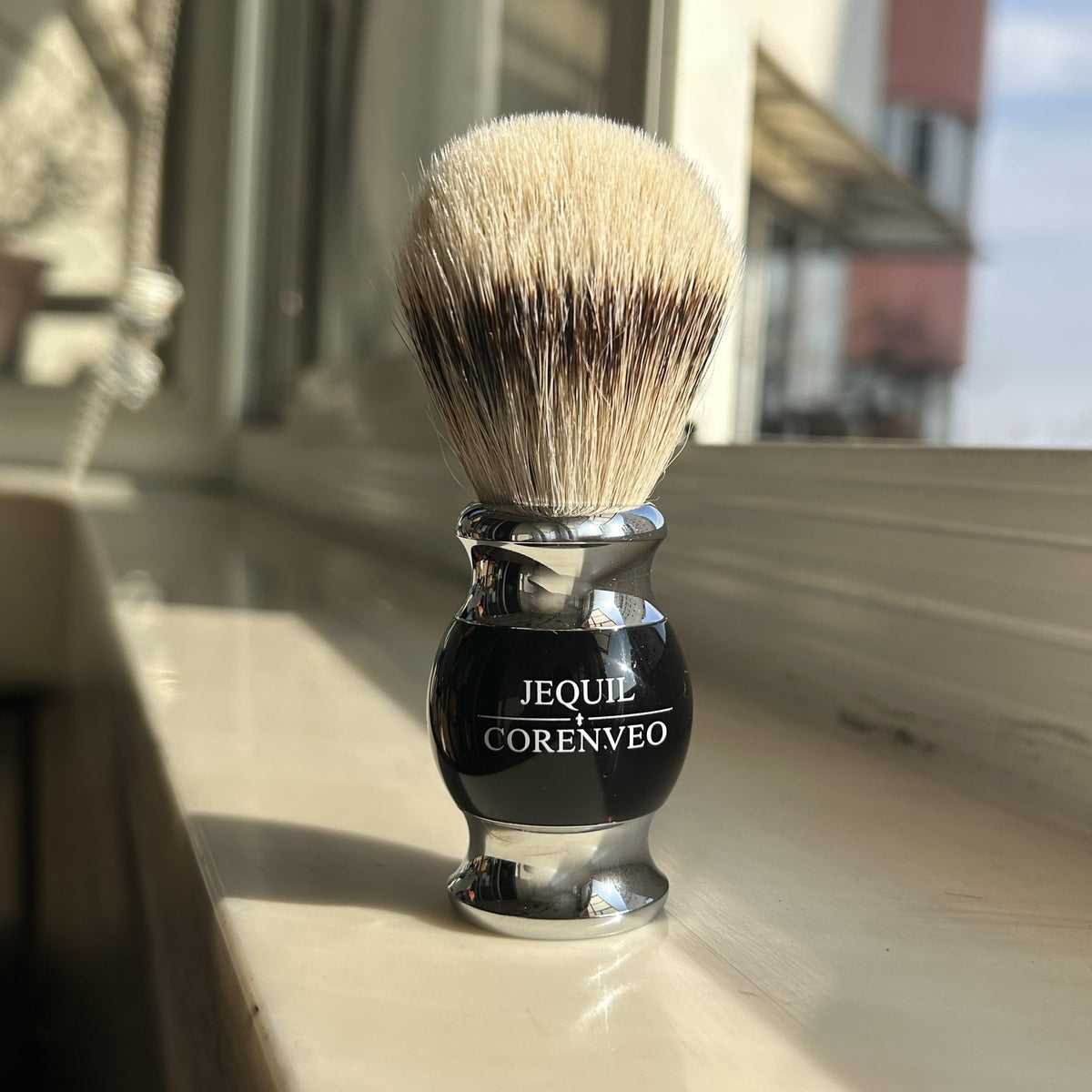 JEQUIL&CORENVEO gift-ready shaving brush ideal for a thoughtful grooming gift.