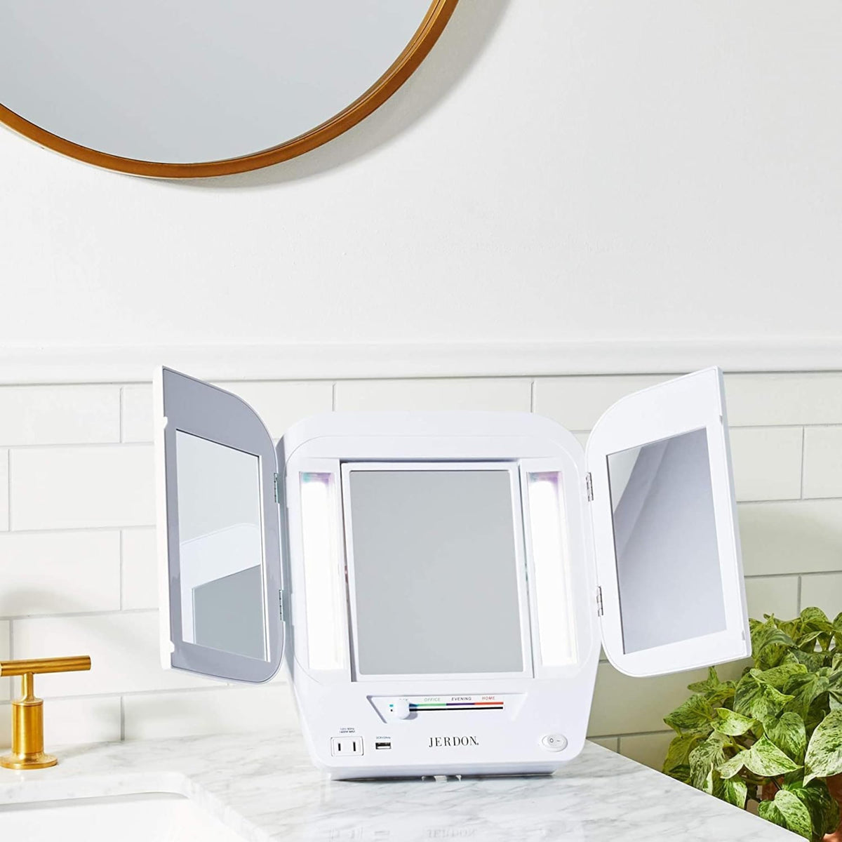 JERDON JGL10W modern vanity mirror suited to daily routines
