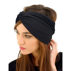 Jesries non-slip headband stays in place through movement.