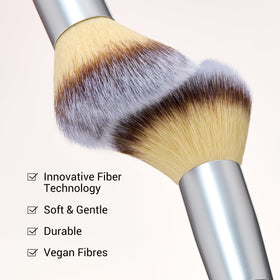 Jessup tricolor synthetic bristles closeup showing soft, dense fibers.
