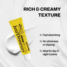 JEU'DEMEURE ingredients close-up: Hyaluronic acid and ceramide for lasting moisture