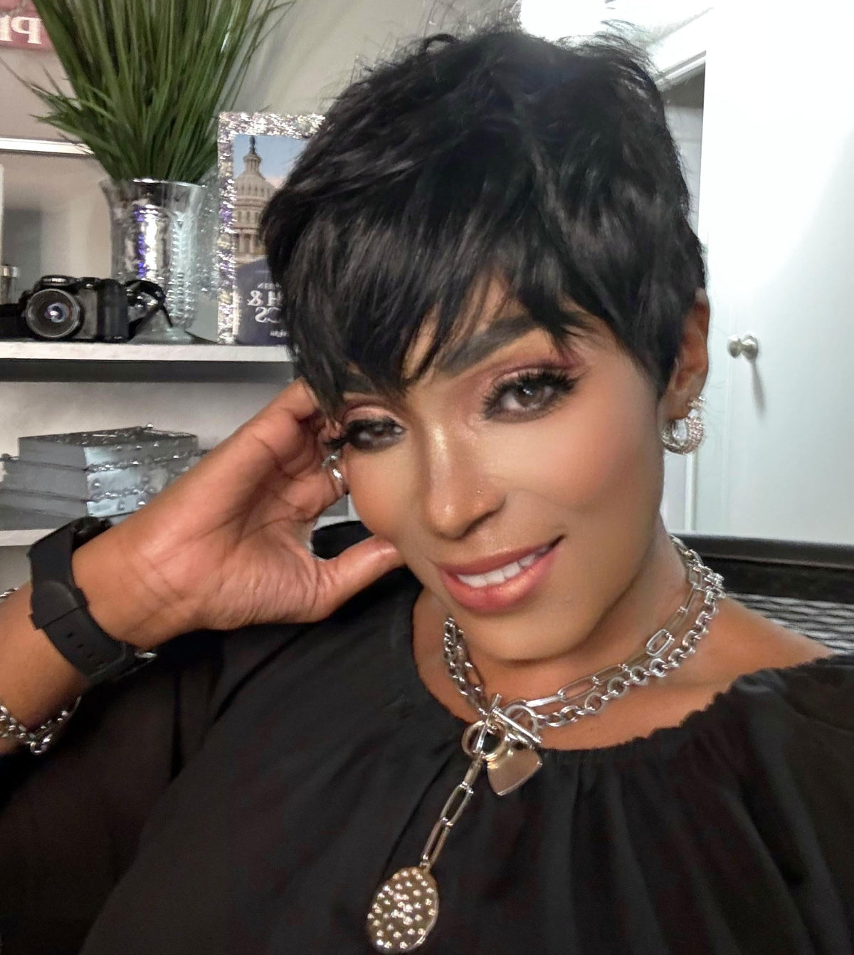 Jgzpfo Pixie Cut Wig glueless design allows quick, secure wear.
