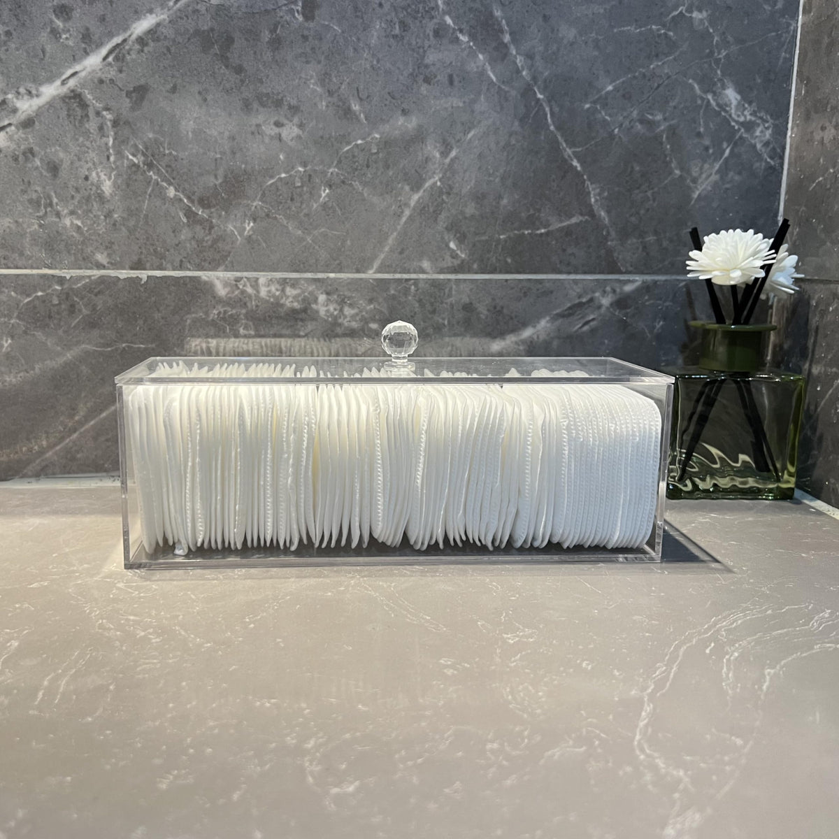 JHJFRAWY lid-access design enables quick pad retrieval during routines.