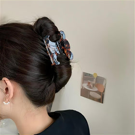 JITUIHOM shell white butterfly clip versatile for casual looks