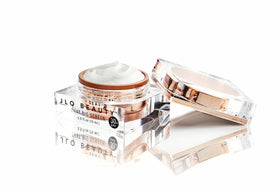 JLO BEAUTY daily routine usage shows fast-absorbing moisture.