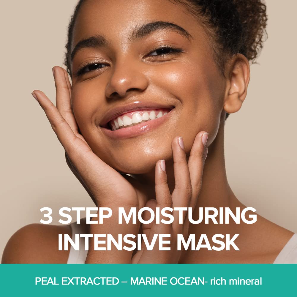 Sheet mask on face by JMsolution Marine Luminous Pearl for intense hydration