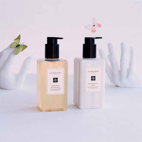 Package label detail emphasizing origin and fragrance notes