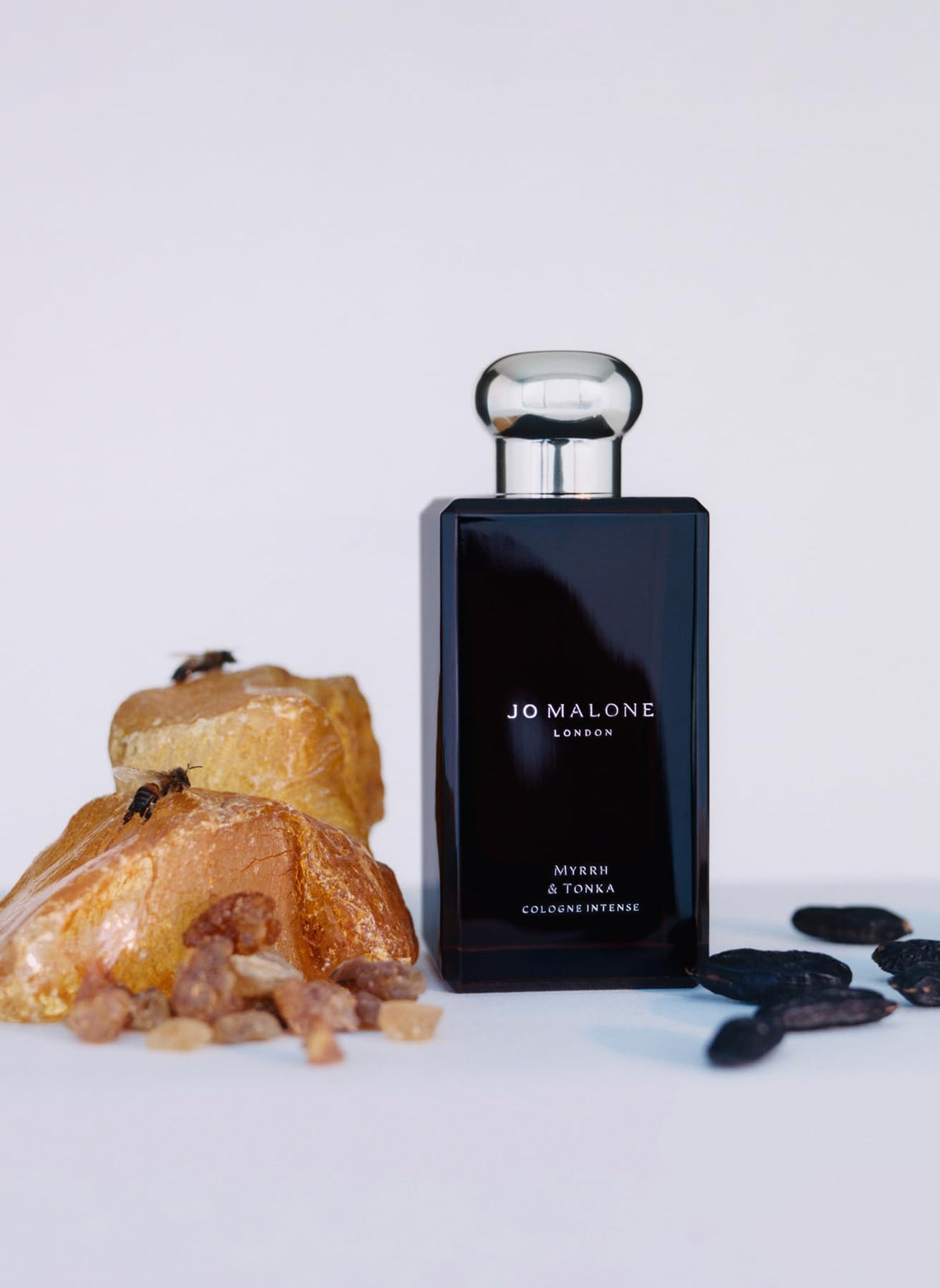 Lavender top-note profile in Jo Malone Myrrh & Tonka for a fresh opening.