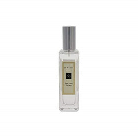 Jo Malone Red Roses cap details showcase premium packaging