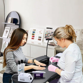 Joligrace manicure table wheels lock for stable, smooth movement during sessions