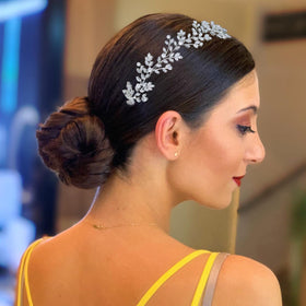 Jorsnovs tiara side profile, elegant wedding accessory
