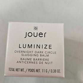 Jouer Luminize Vitamin C and E nourish skin with antioxidant support.