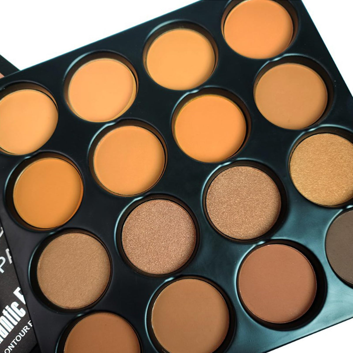 Joyeee 16 shades close-up shows wide color range for skin tones.