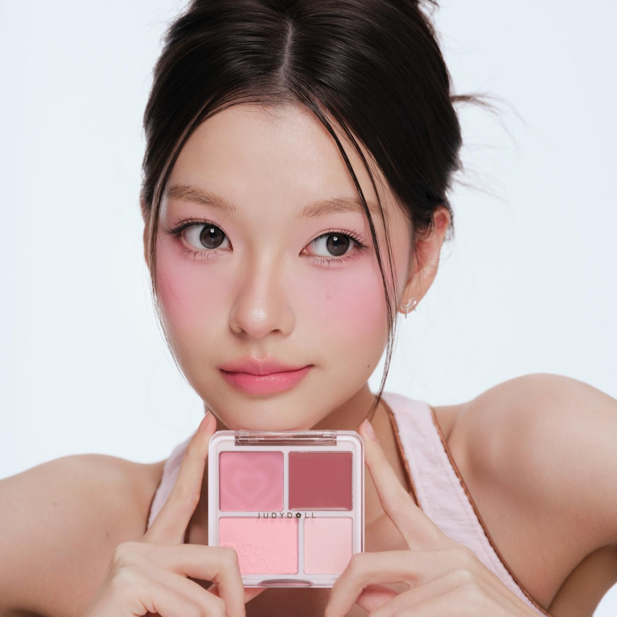 JUDYDOLL beginner-friendly routine offers easy color and glow.