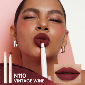 JUDYDOLL Cushion Matte Lip Cream application close-up shows smooth, even coverage.