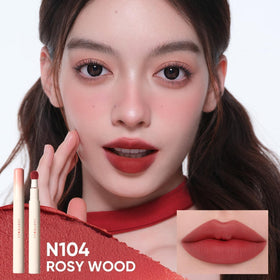 Silky-textured JUDYDOLL lip cream glides smoothly for a velvety finish