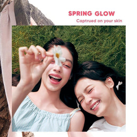 Dewy finish from JUDYDOLL Glow Blush Balm provides a natural glow without heaviness.