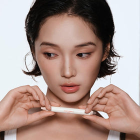 Judydoll Quick-Fix Contour Duo portable and travel-friendly makeup solution.