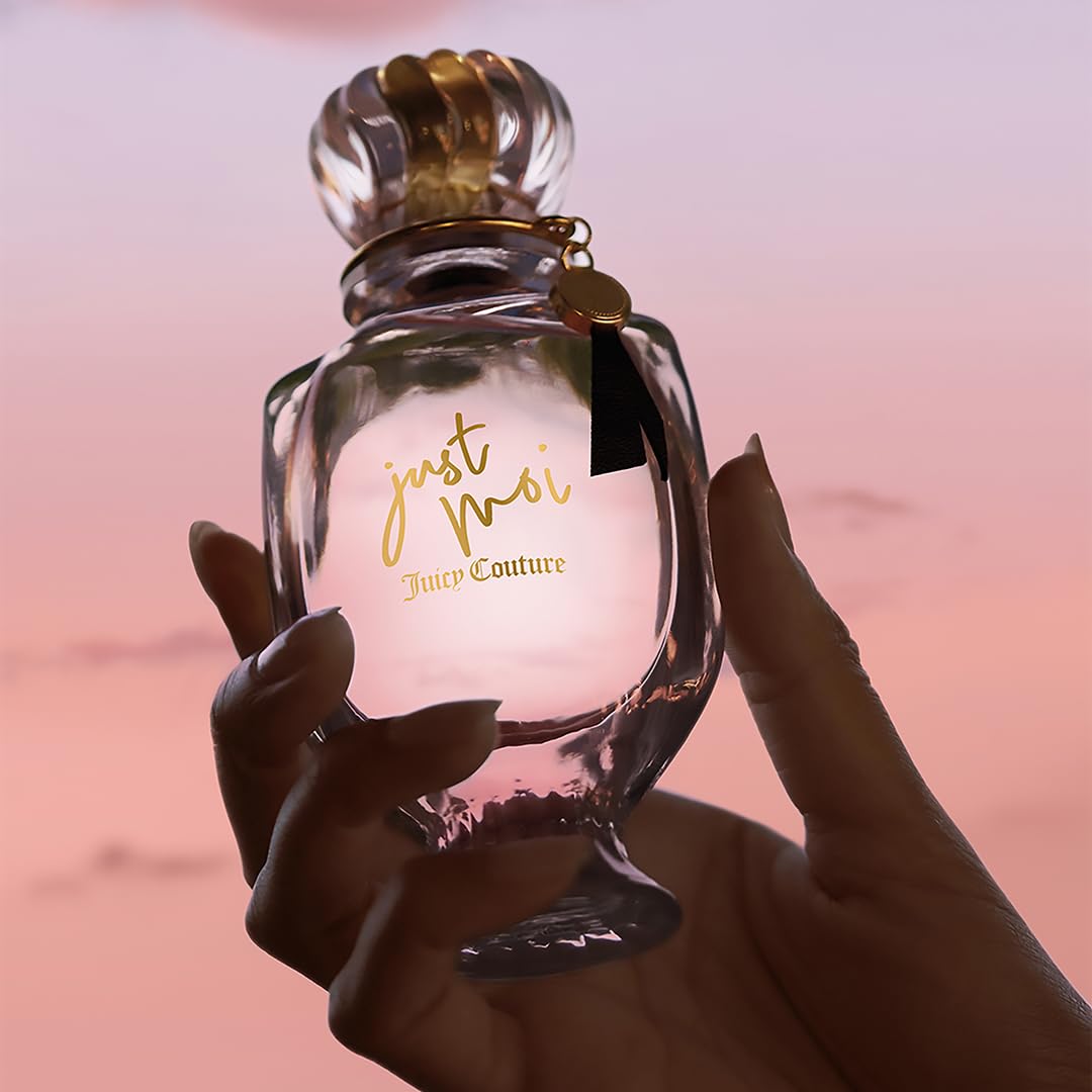 Juicy Couture Just Moi notes graphic magnolia cacao showing signature aroma