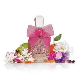 Spray nozzle on Viva La Juicy Rosé bottle for easy application