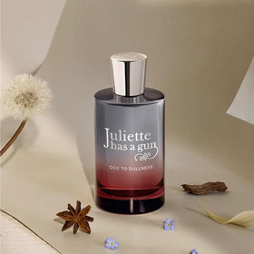 Juliette Has a Gun Ode to Dullness travel spray front label shows minimalist design for discreet carry.