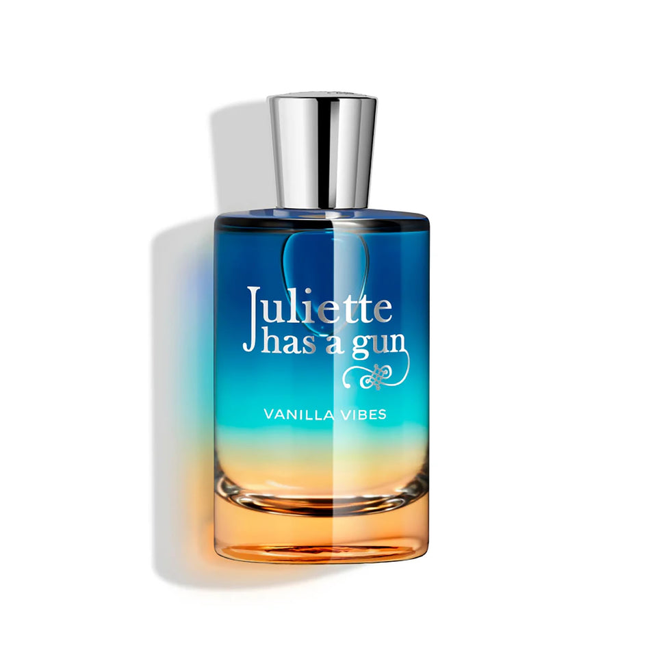 Juliette Has A Gun Vanilla Vibes bottle pour, ideal for daily wear.