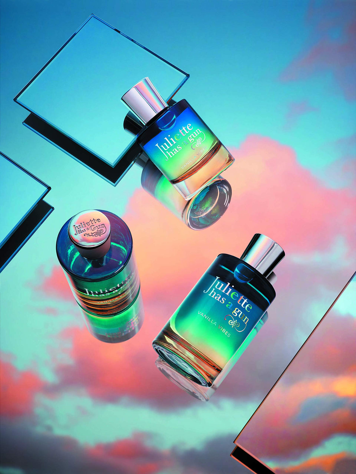 Juliette Has A Gun Vanilla Vibes outer packaging signals premium presentation.