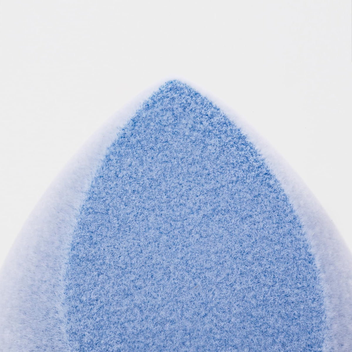 JUNO & Co. sponge final look delivering even, airbrushed-like coverage