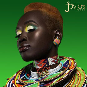 Juvia's Place Culture 2 warm-toned palette supports daytime to evening transitions.