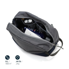 kalgoTeal wet/dry compartment highlighted for separating damp items during travel.