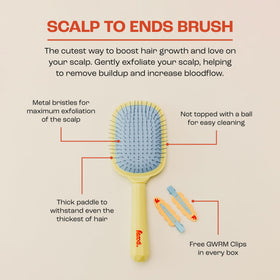 Close-up of Kaxi bristles gliding through hair smoothly。