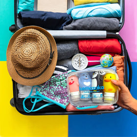Kemozaka BPA-free silicone travel bottle close-up highlights safe materials for travel.