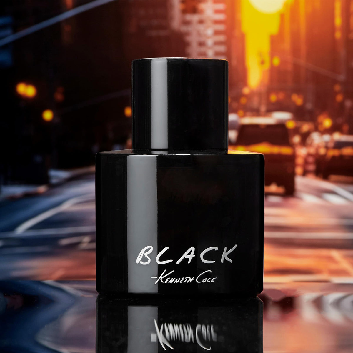 Kenneth Cole Black EDT spray close-up, easy daily application.