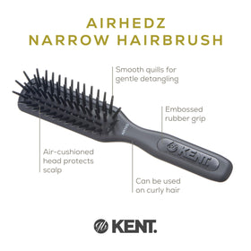 Detangling action with fat pins gliding through curls