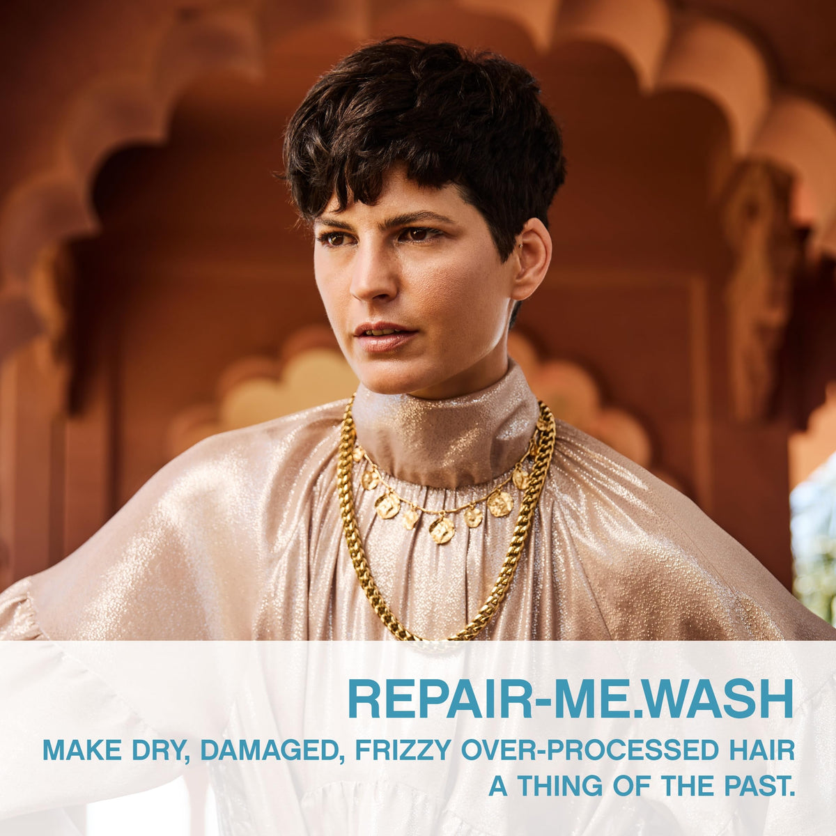 KEVIN.MURPHY Repair-Me-Wash bottle being poured, clean rinse in action