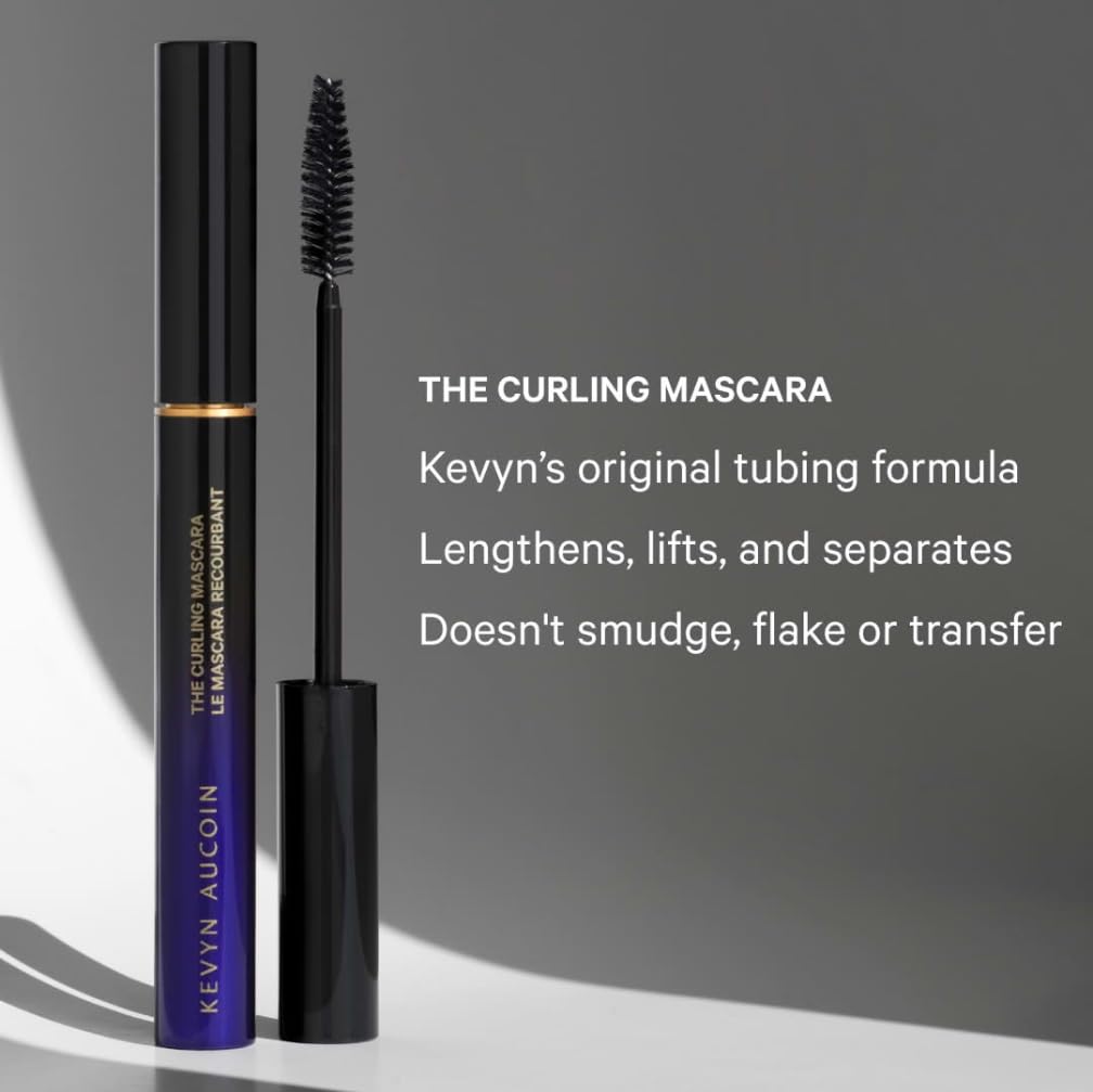 Closeup of the wand shows the large-volume brush delivering precise curl and separation