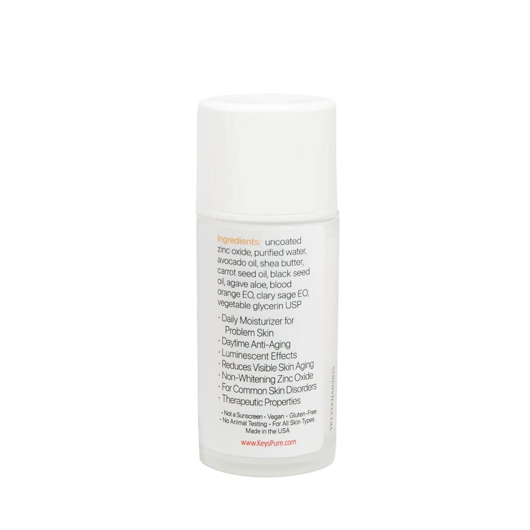 Keys Luminos PLUS creamy moisturizer texture ideal for makeup-friendly application