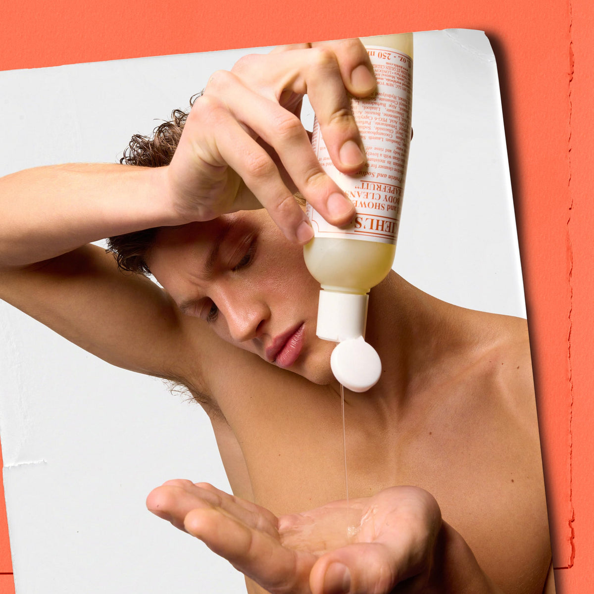 Kiehl's Grapefruit cleanser aroma offers uplifting citrus scent in shower.