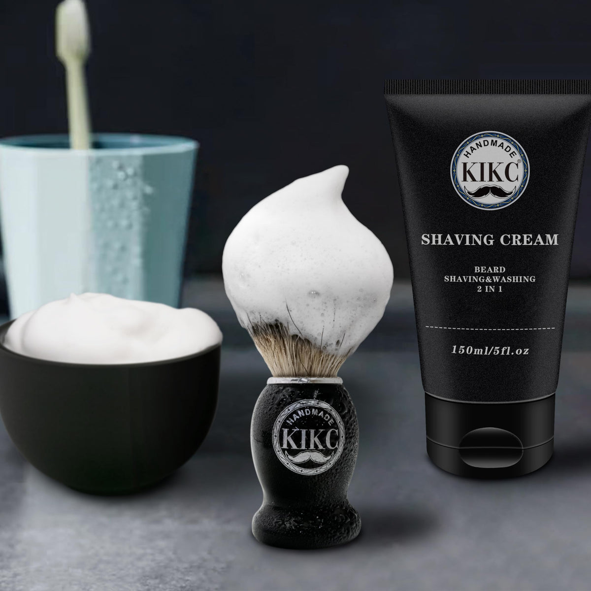 KIKC 5 in 1 shaving kit deluxe black design for a gift-ready presentation.