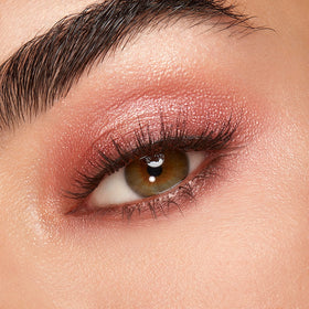Marbled and sparkly shades in the KIKO MILANO Glamour Palette for depth