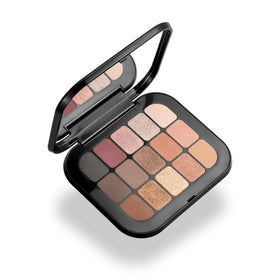 Kiko Milano Master Eyeshadow Palette 01 velvety texture ideal for smooth blending