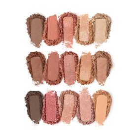 Kiko Milano Master Eyeshadow Palette delivers a silky texture for comfortable eyelid wear.