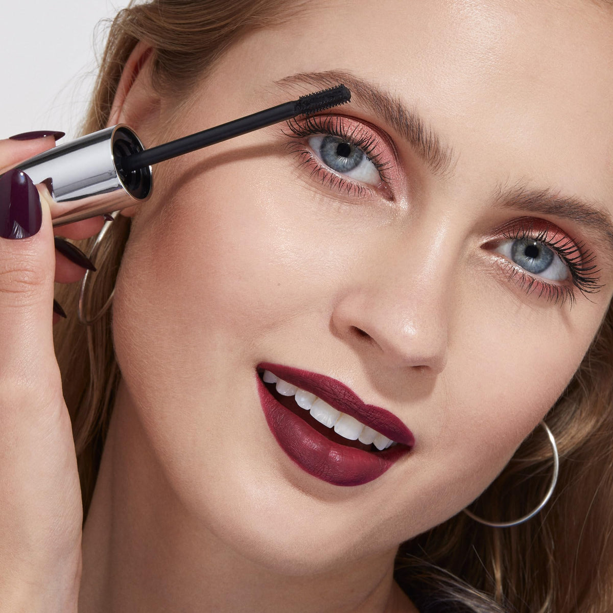 KIKO Milano Maxi Mod mascara layered for personalized volume on lashes