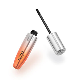 KIKO Milano Maxi Mod wand close-up highlighting precise lash capture and volume