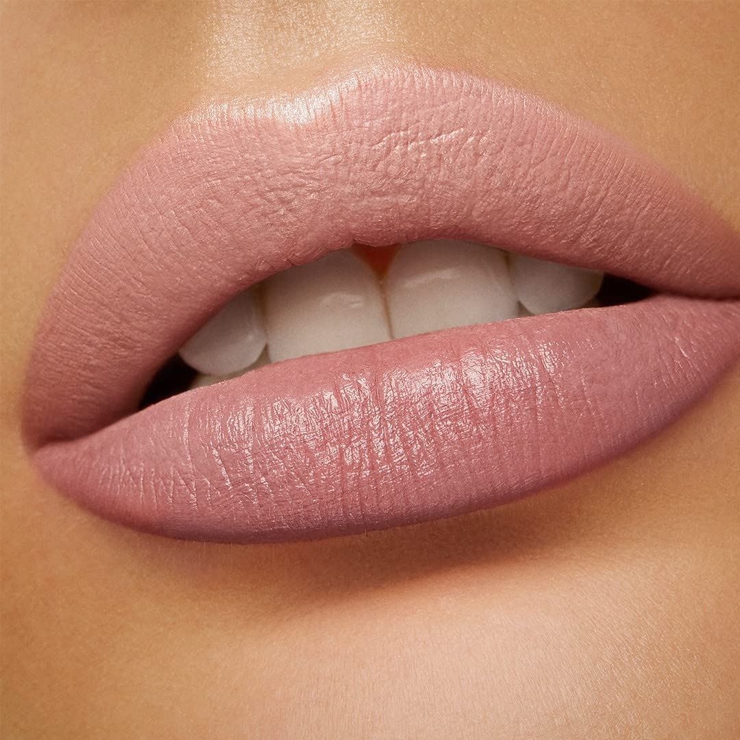KIKO MILANO Unlimited Stylo 04 lip color in action demonstrates even coverage.