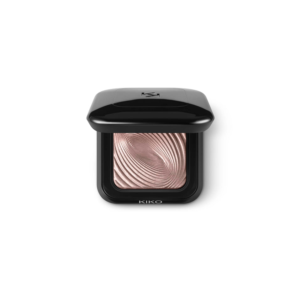 Kiko Milano Water Eyeshadow 06 packaging showcases a sleek design for easy travel.
