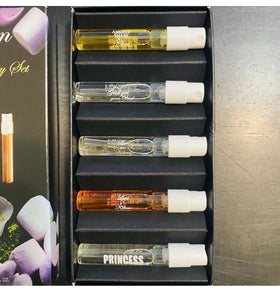 Kilian Paris Angels' Share sample vial arranged for quick trial