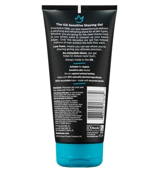 King of Shaves Sensitive Gel texture close-up highlights low foam for precise, refreshing shave.